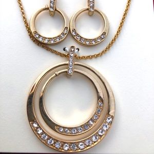 Ellen Tracy Necklace and Earring Set